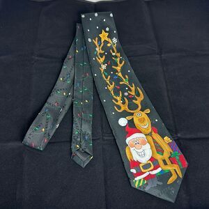 Hallmark Yule Tie Greetings Tie Reindeer Christmas Ornaments String Lights Star